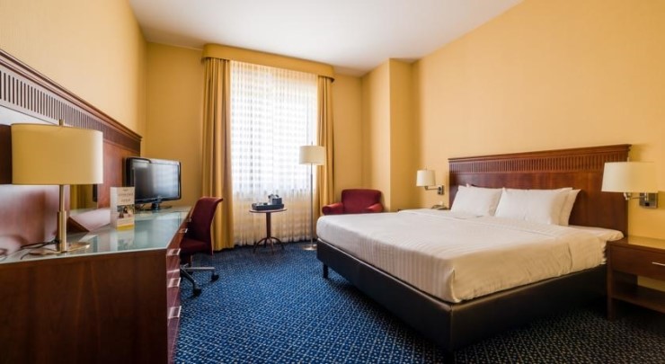 [바르샤바 호텔] 코트야드 바이 메리어트 바르샤바 공항 (Courtyard By Marriott Warsaw Airport ...