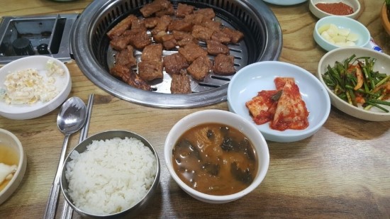 참나무 숯왕갈비 이미지