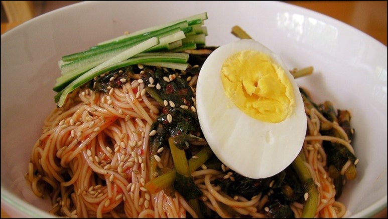 한입만 이미지