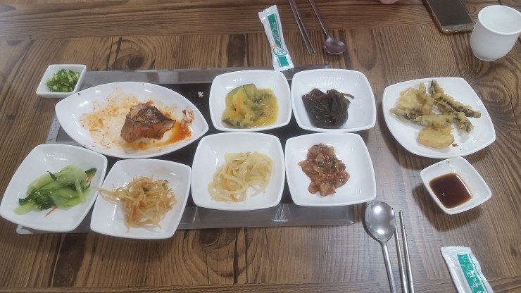 엄니민물고기 이미지