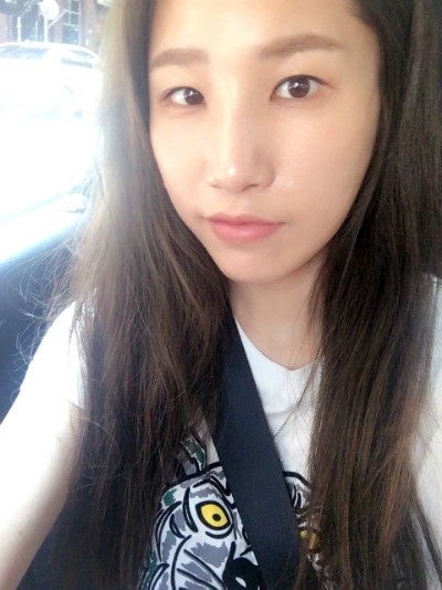 색갈은짙은갈색 이미지
