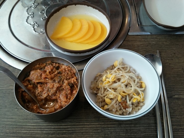 홍두께칼국수보리밥 이미지