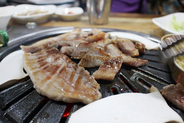 삼육오 고깃집 이미지