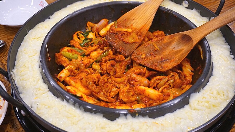 유가네닭갈비유스퀘어몰 이미지
