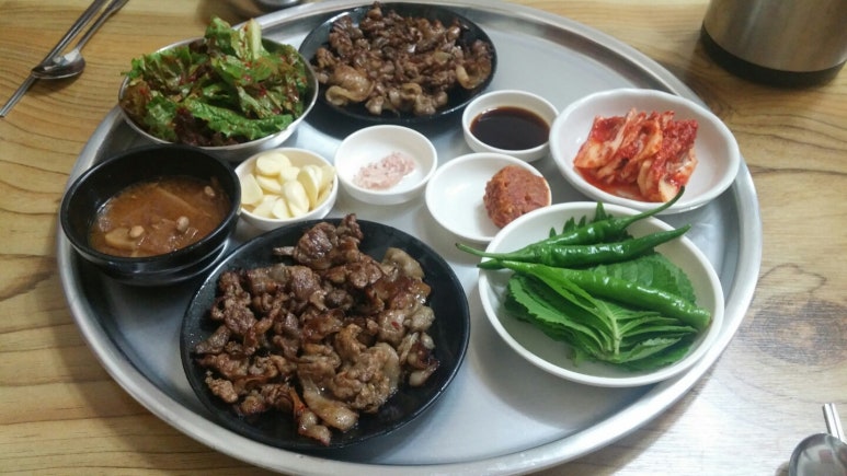 단골석쇠불고기 이미지