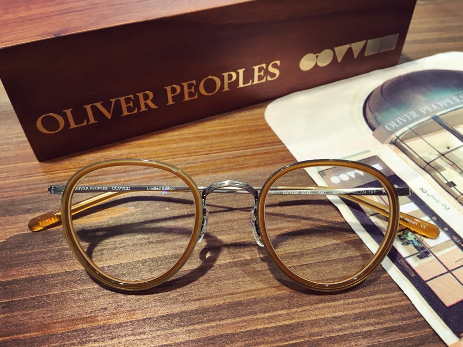 피플스(PEOPLES) 이미지