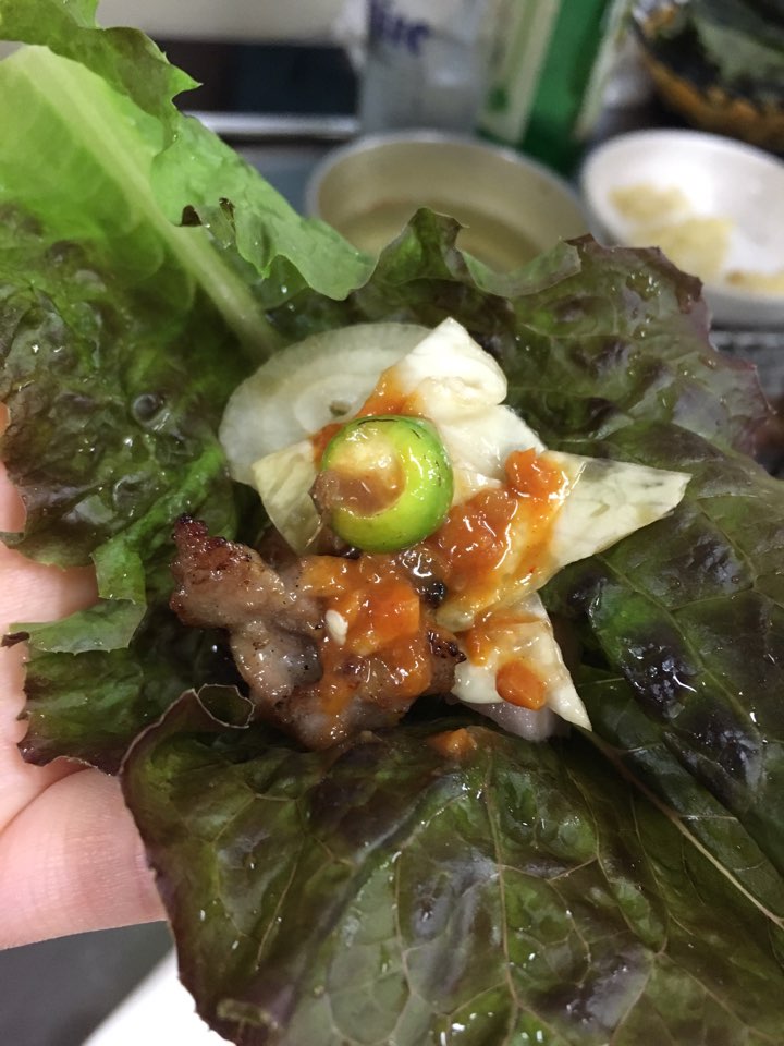 지리산흑돼지뒷통구이 이미지
