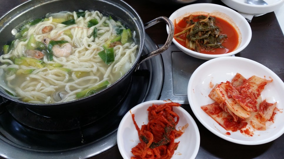 궁중전골칼국수 이미지