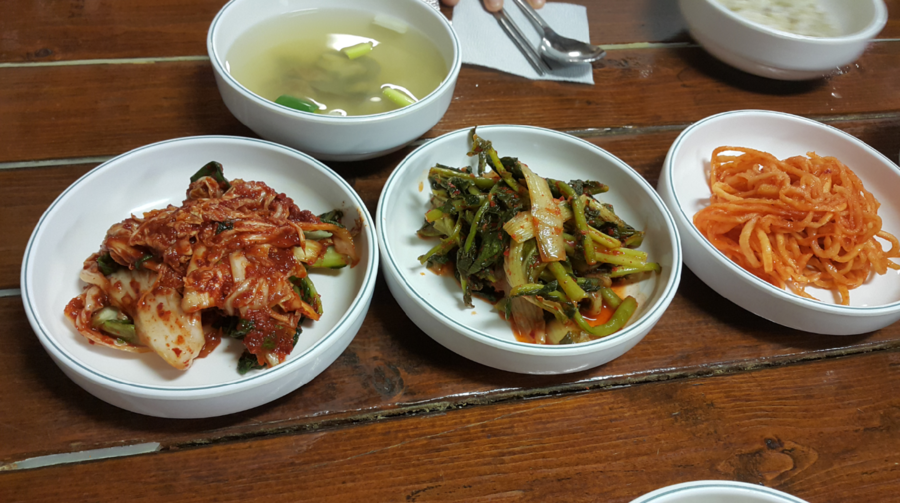보리밥칼국수 이미지