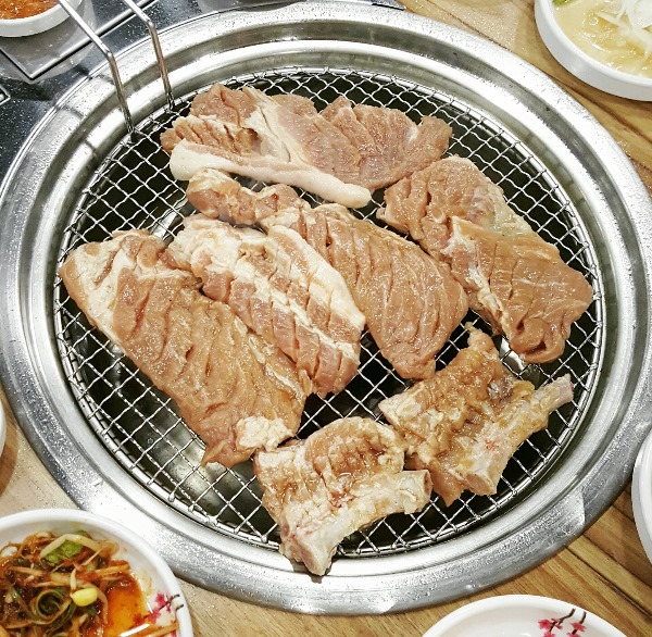 돈참숯갈비 이미지