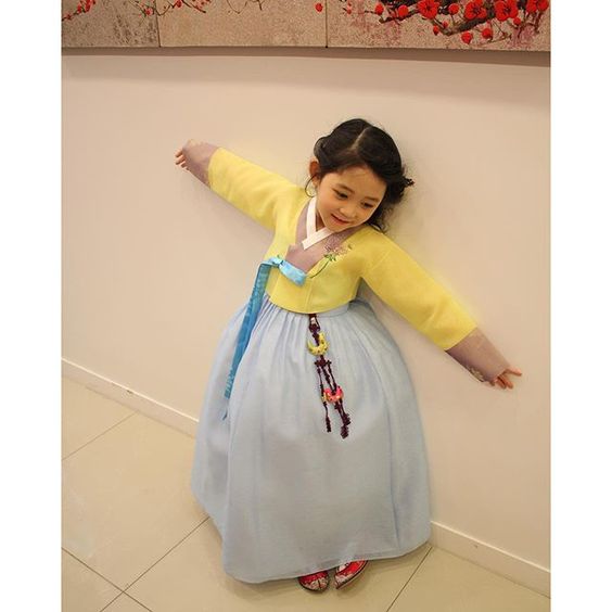 모음한복 이미지