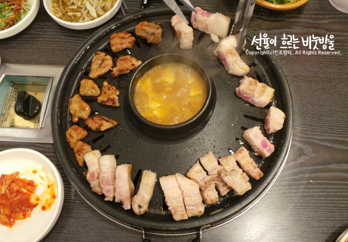 황금돼지무한리필 이미지