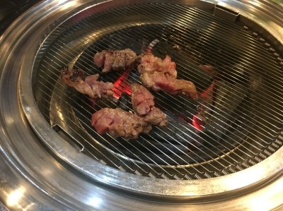 한우갈비의 습격 이미지