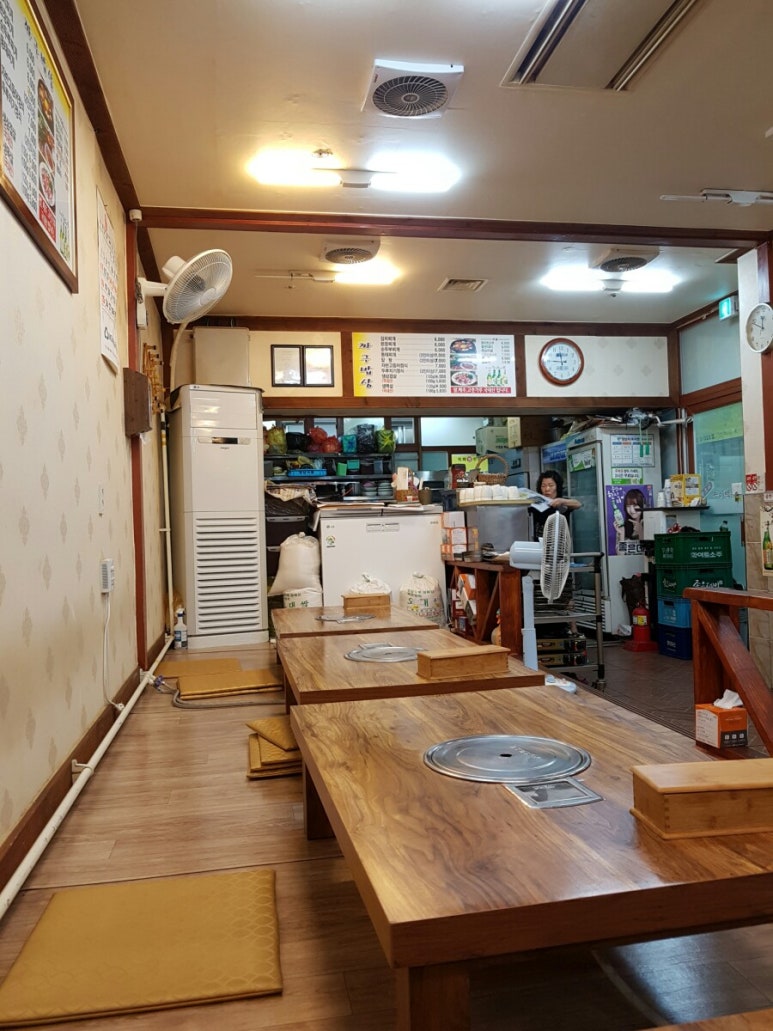 시장 밥상 이미지