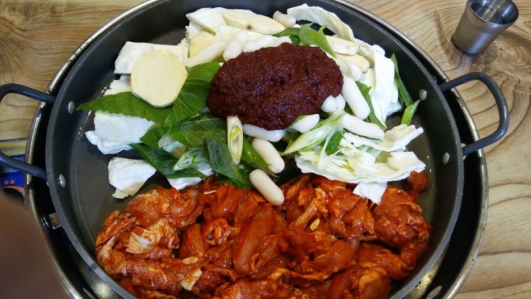 춘천7.9닭갈비 이미지