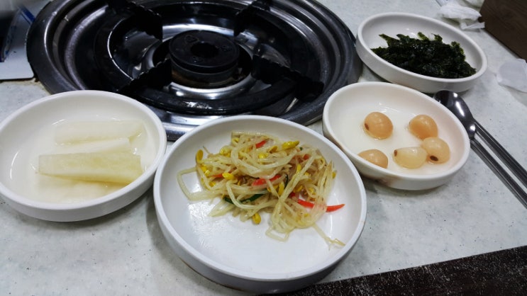 시골통돼지볶음찌개 이미지