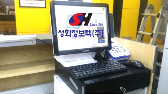 토마토김밥 이미지
