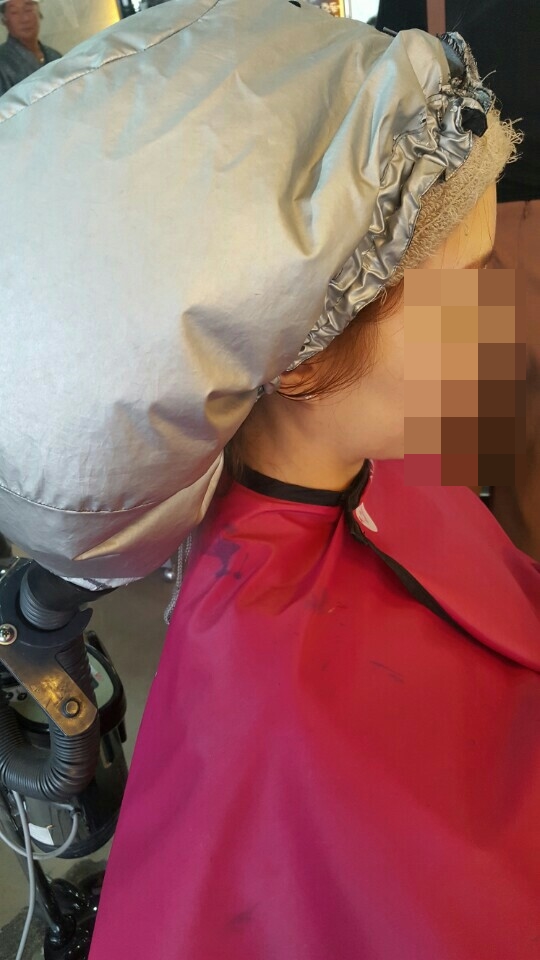 거꾸로 가는 가위 이미지