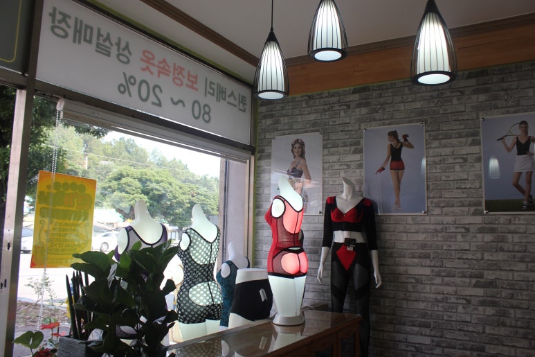 속옷상설할인매장 이미지
