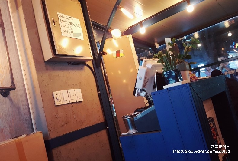 삼오칠싸롱 이미지