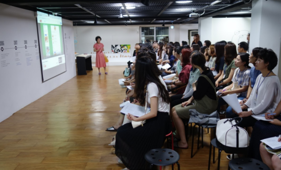 한국레지오에밀리아 이미지