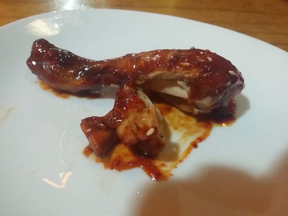 코리안숯불닭바베큐 이미지