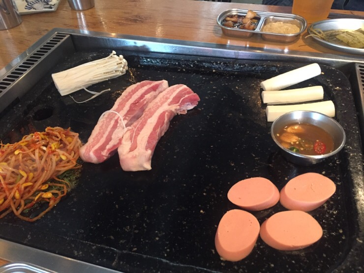 옹기종기푸줏간 이미지