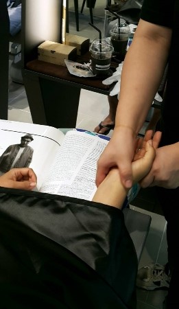 황정미용실 이미지