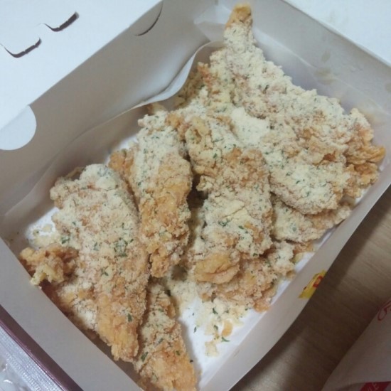 본 치킨 이미지