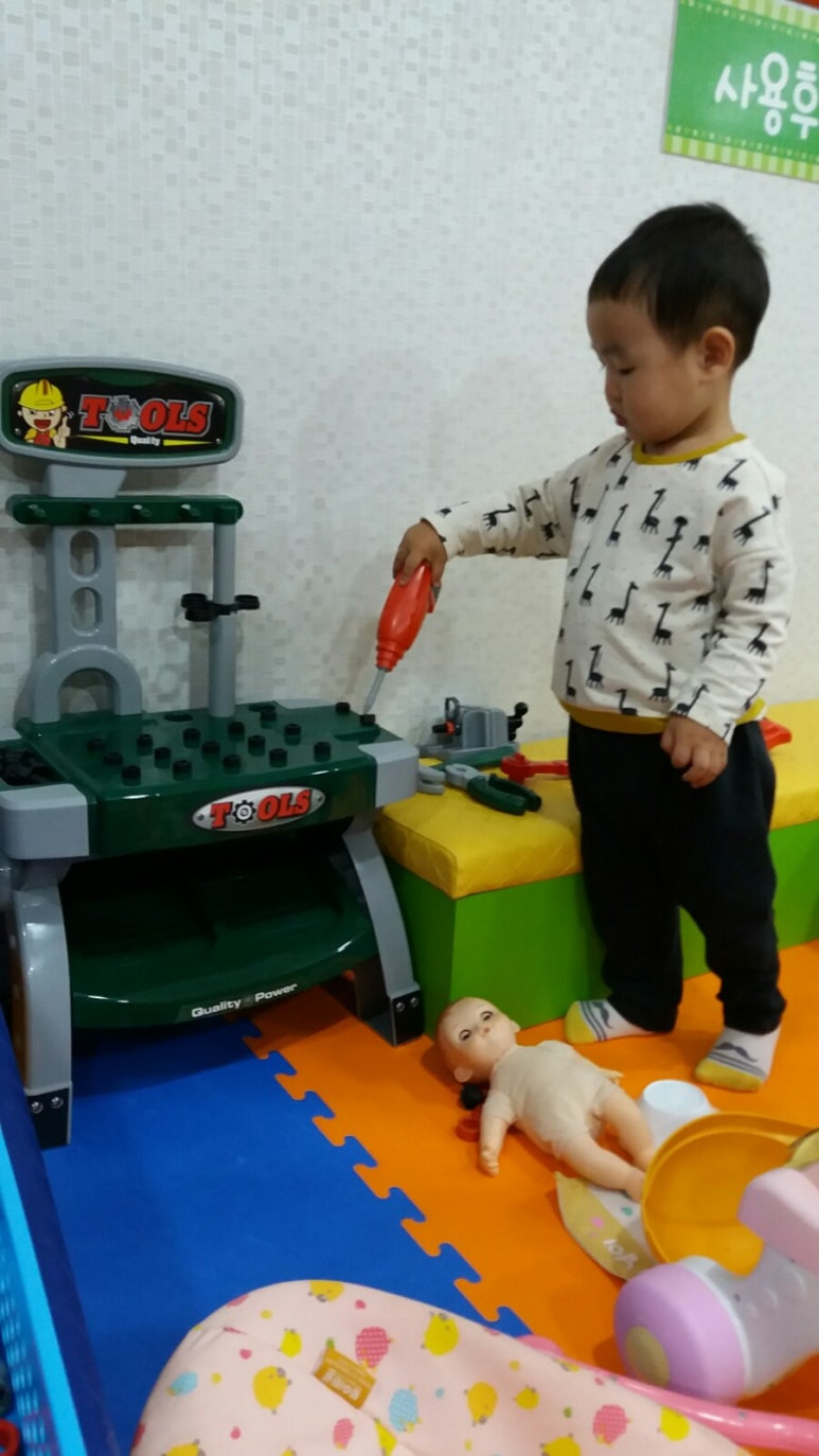 요미요미 키즈카페 이미지