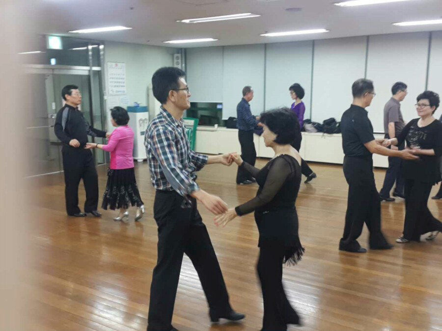 정댄스스포츠학원 이미지