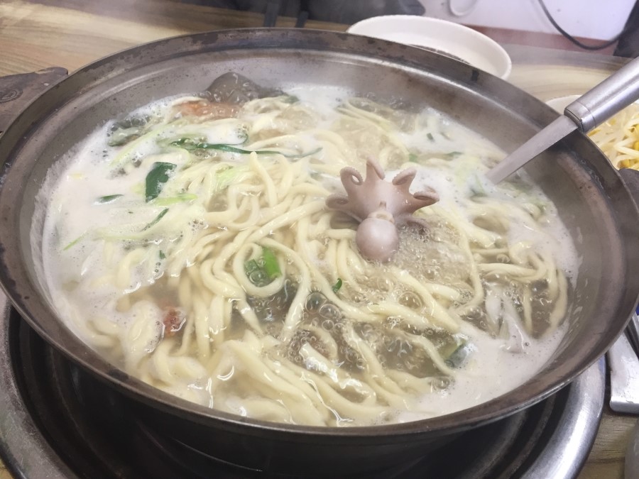 일품해물칼국수 이미지