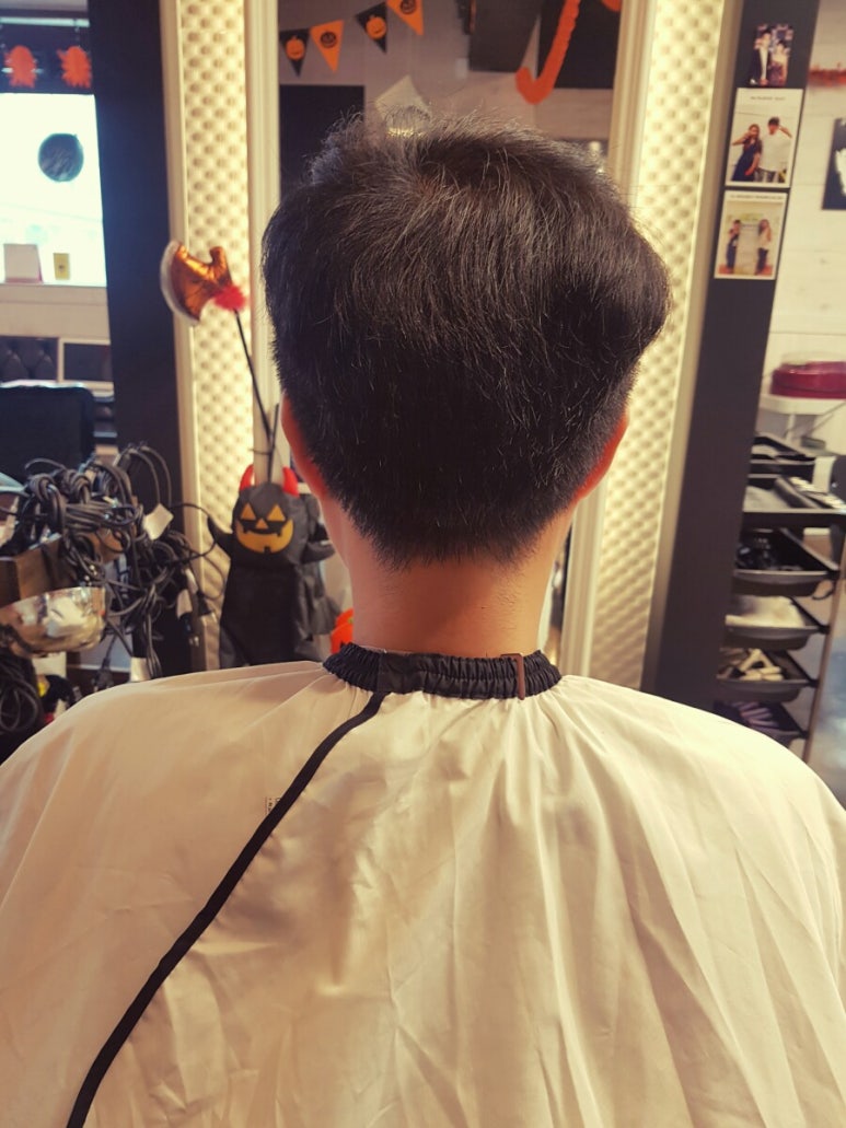 윤헤어남성컷트 이미지