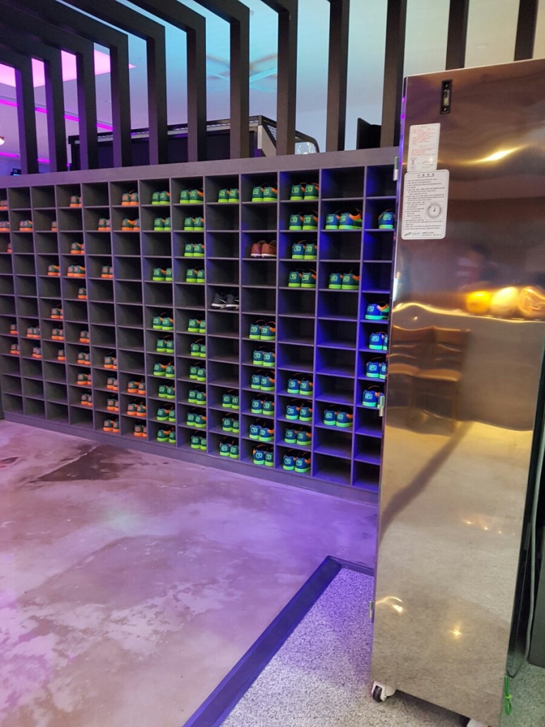 럭키락볼링장 이미지
