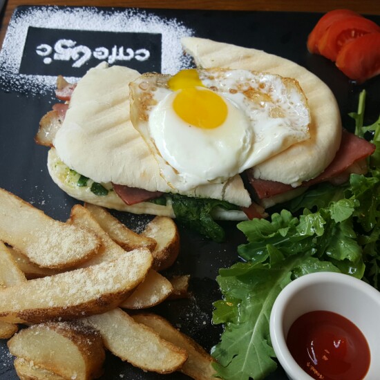 카페65도씨 이미지