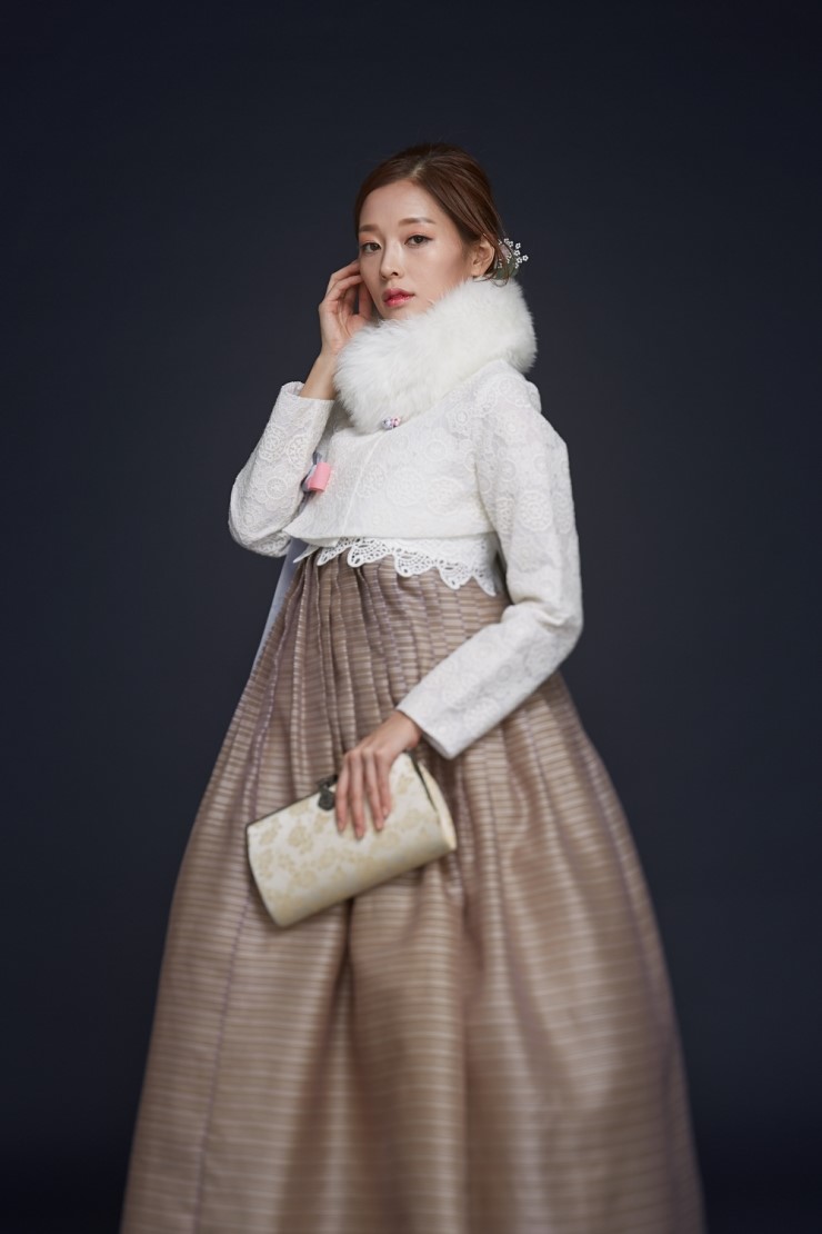 아띠아리 메이크업 이미지