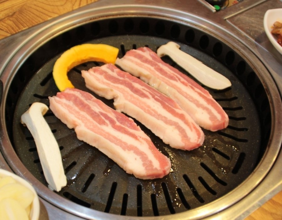 빨간돼지 이미지