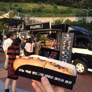 두남자핫도그 이미지