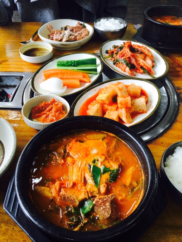 수라간통뼈감자탕 이미지