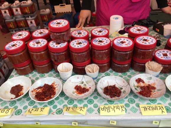 육자매젓갈 이미지
