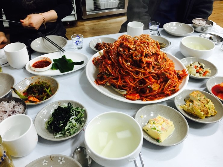 함지박해물아구찜 이미지