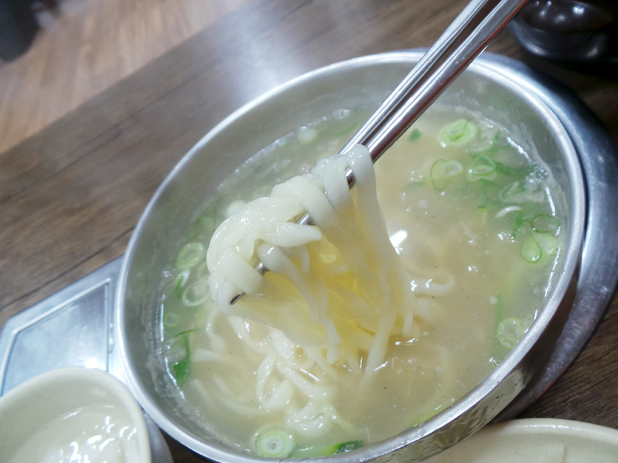 샘터족발 이미지