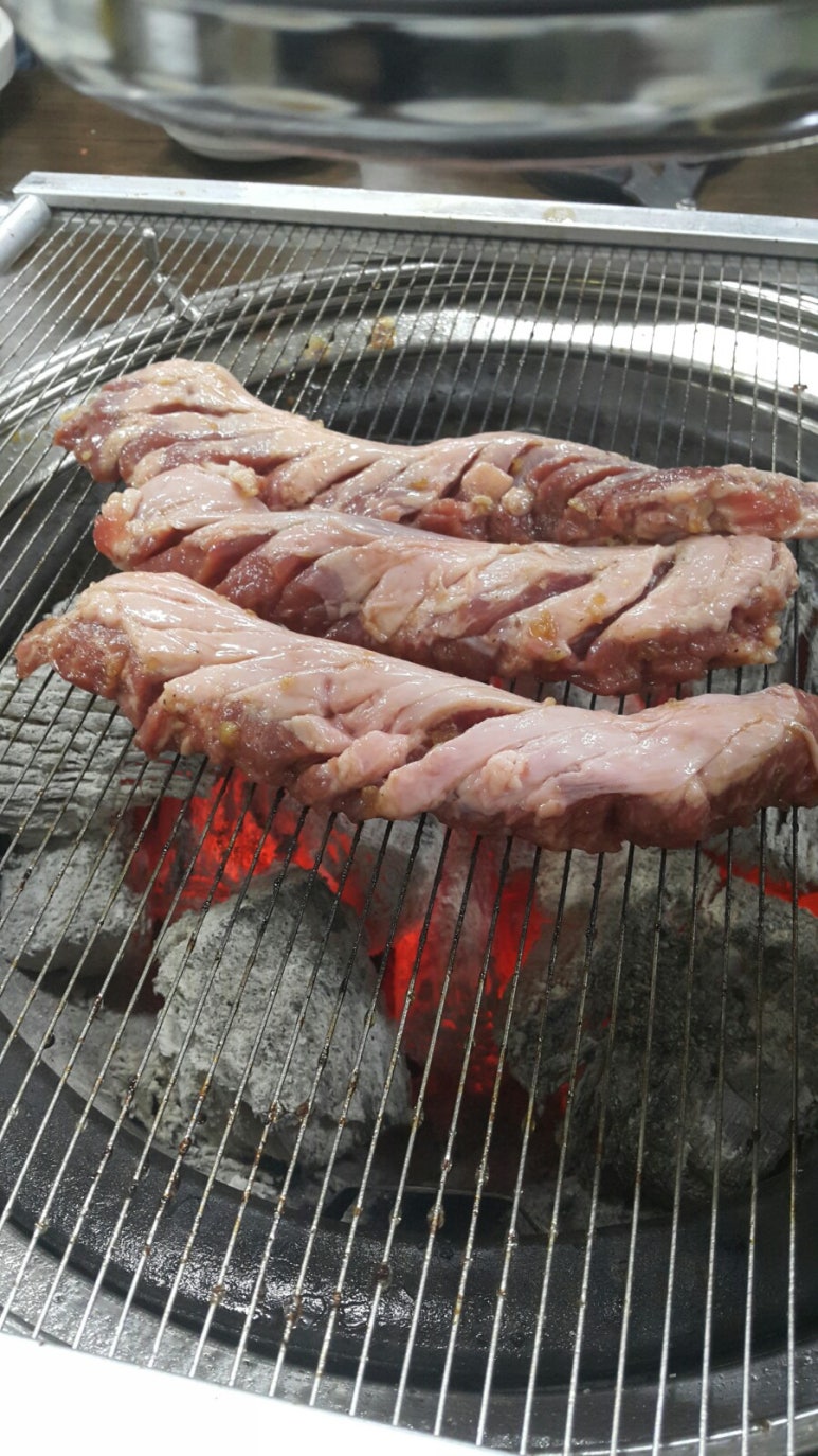 푸짐한돼지국밥식육식당 이미지
