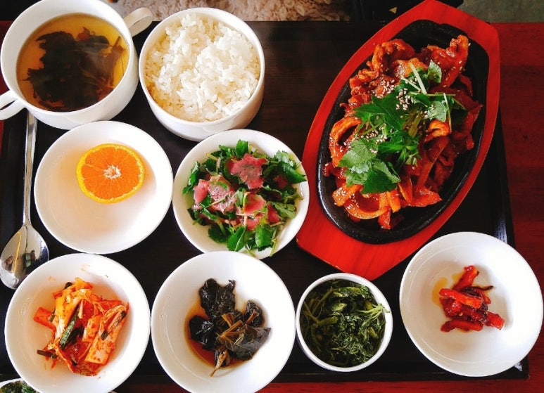 두메꽃맛집 이미지
