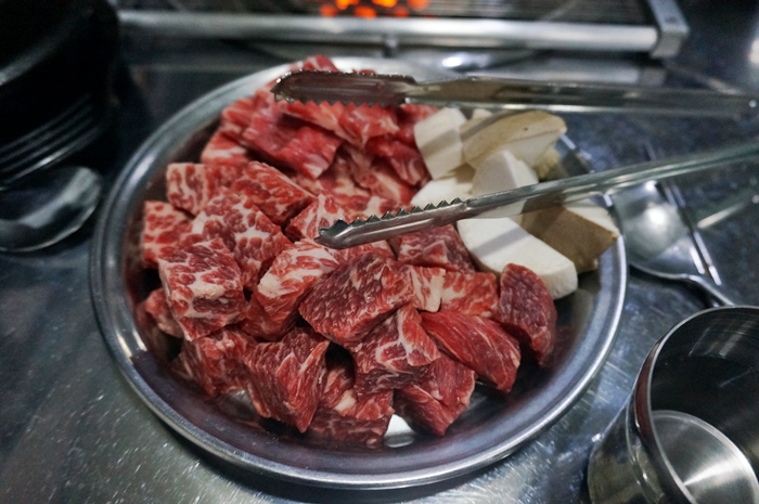 깍뚝연탄구이 이미지