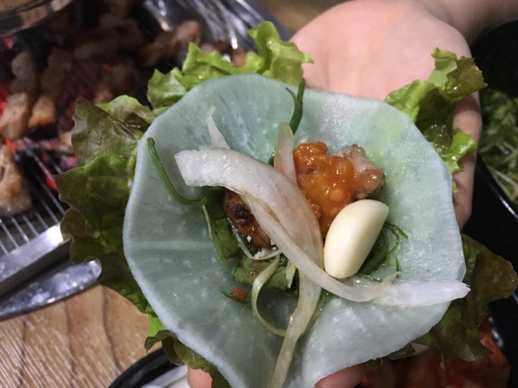 한돈참숯꼬기 이미지
