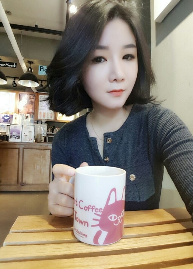 눈썹언니 이미지