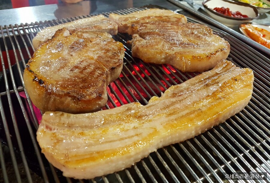 으네식당 이미지