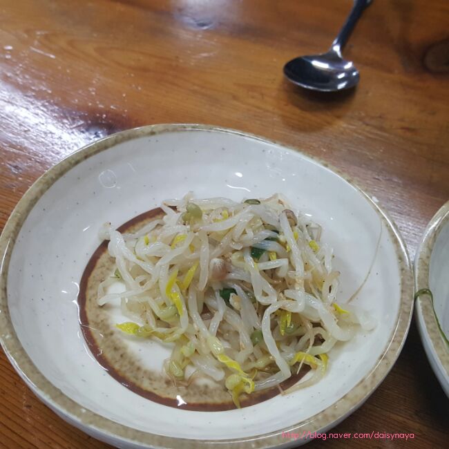 산골닭한마리 이미지