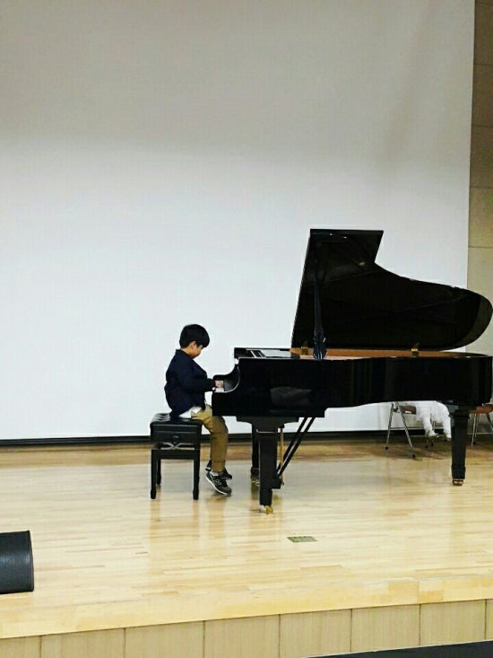 샘물피아노 이미지